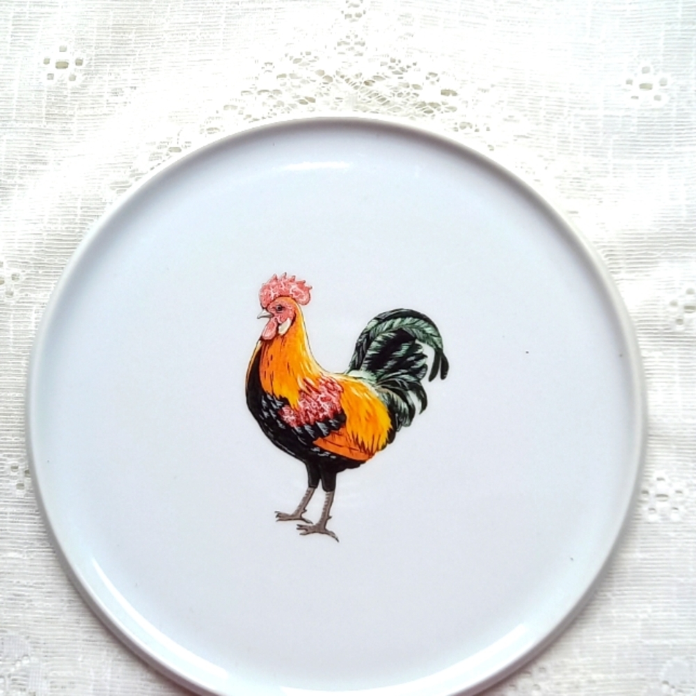 Decorative plate with a Rooster